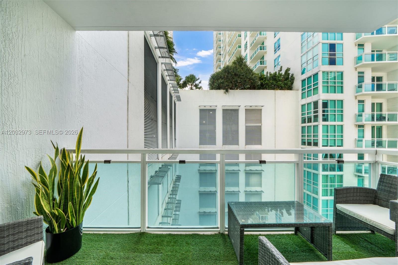 950 Brickell Bay Dr #803, Miami FL 33131