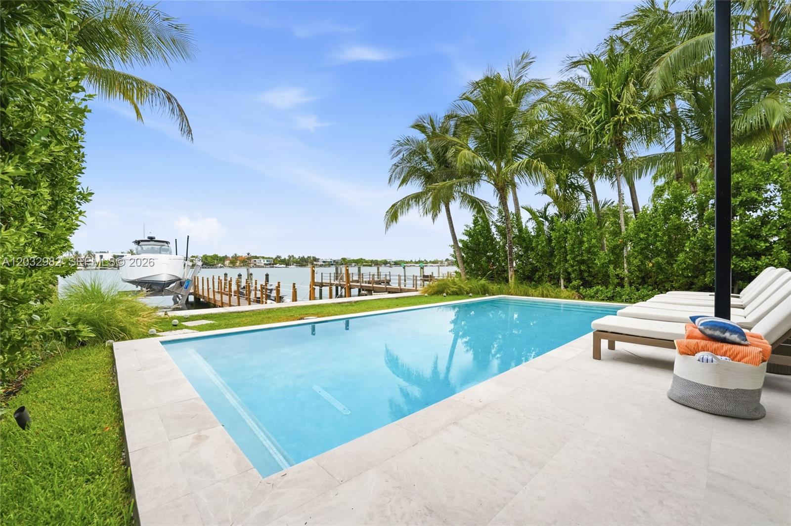 1050 Stillwater Dr, Miami Beach FL 33141