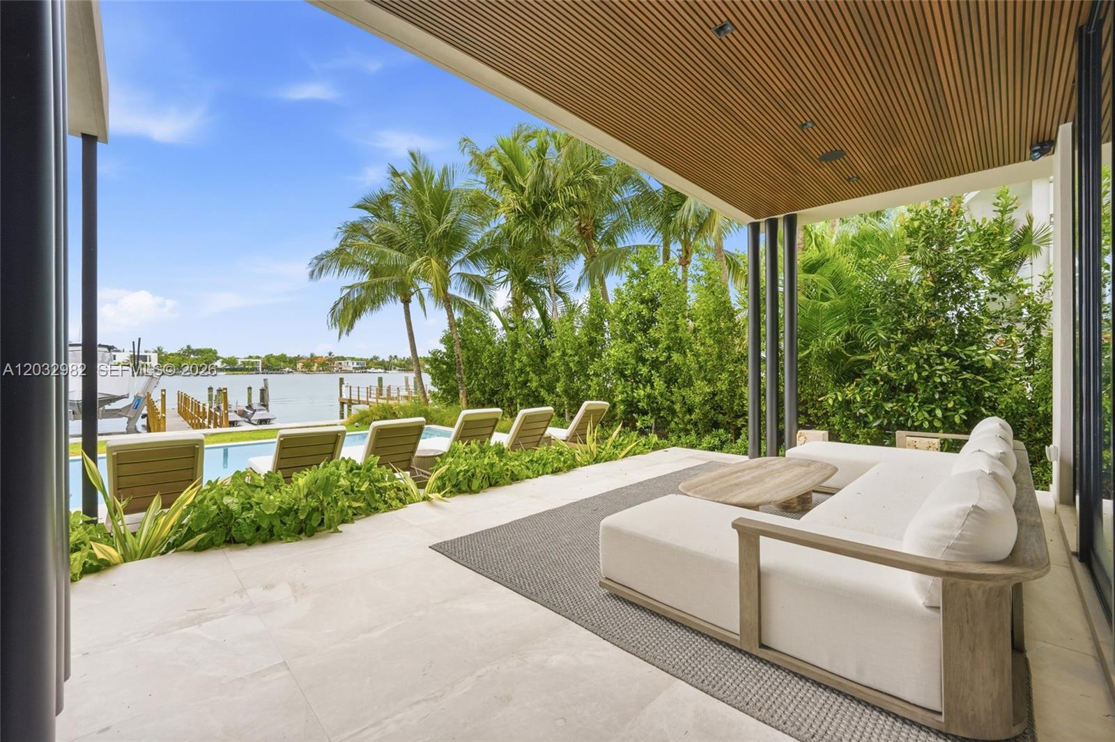 1050 Stillwater Dr, Miami Beach FL 33141