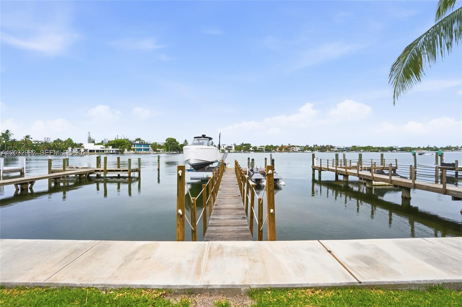 1050 Stillwater Dr, Miami Beach FL 33141