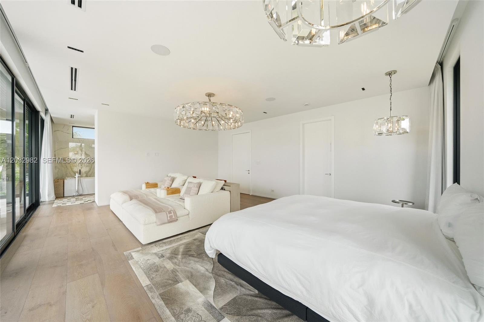 1050 Stillwater Dr, Miami Beach FL 33141