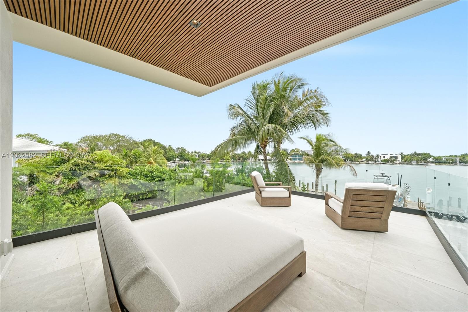 1050 Stillwater Dr, Miami Beach FL 33141