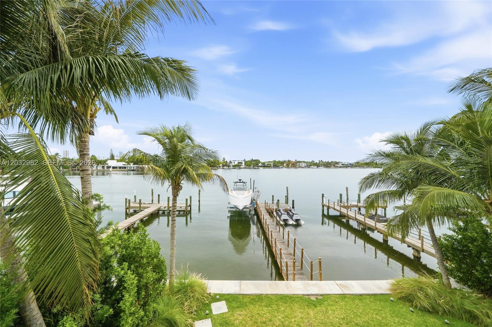 1050 Stillwater Dr, Miami Beach FL 33141