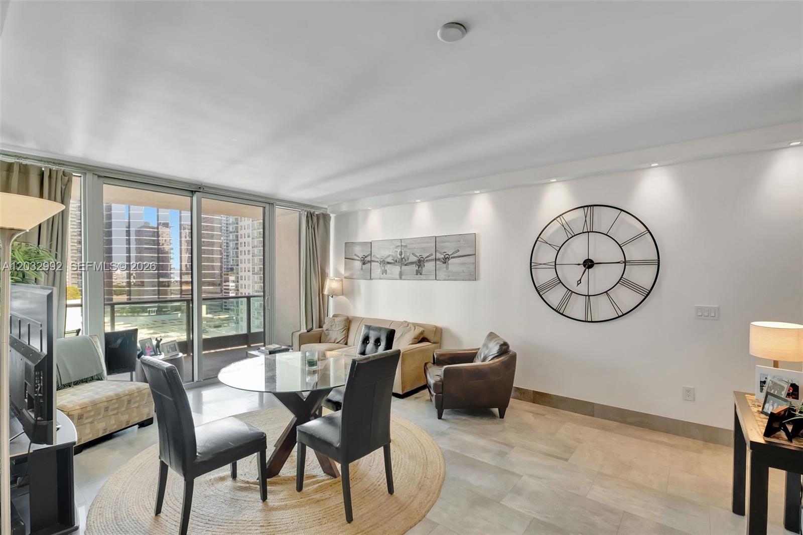 1331 Brickell Bay Dr #1504, Miami FL 33131