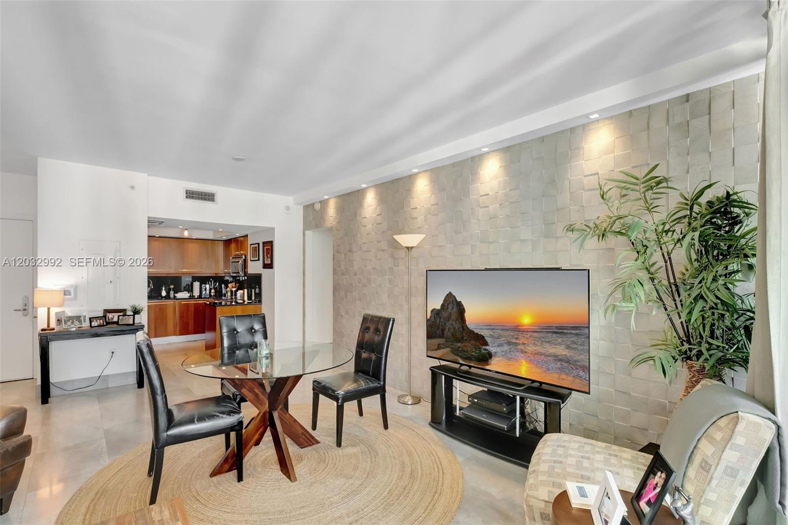 1331 Brickell Bay Dr #1504, Miami FL 33131