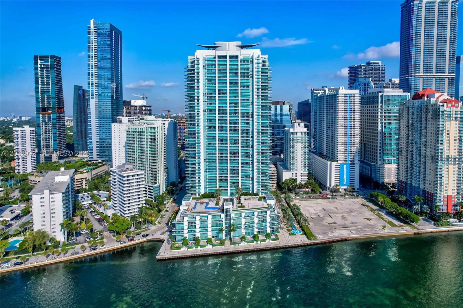 1331 Brickell Bay Dr #1504, Miami FL 33131