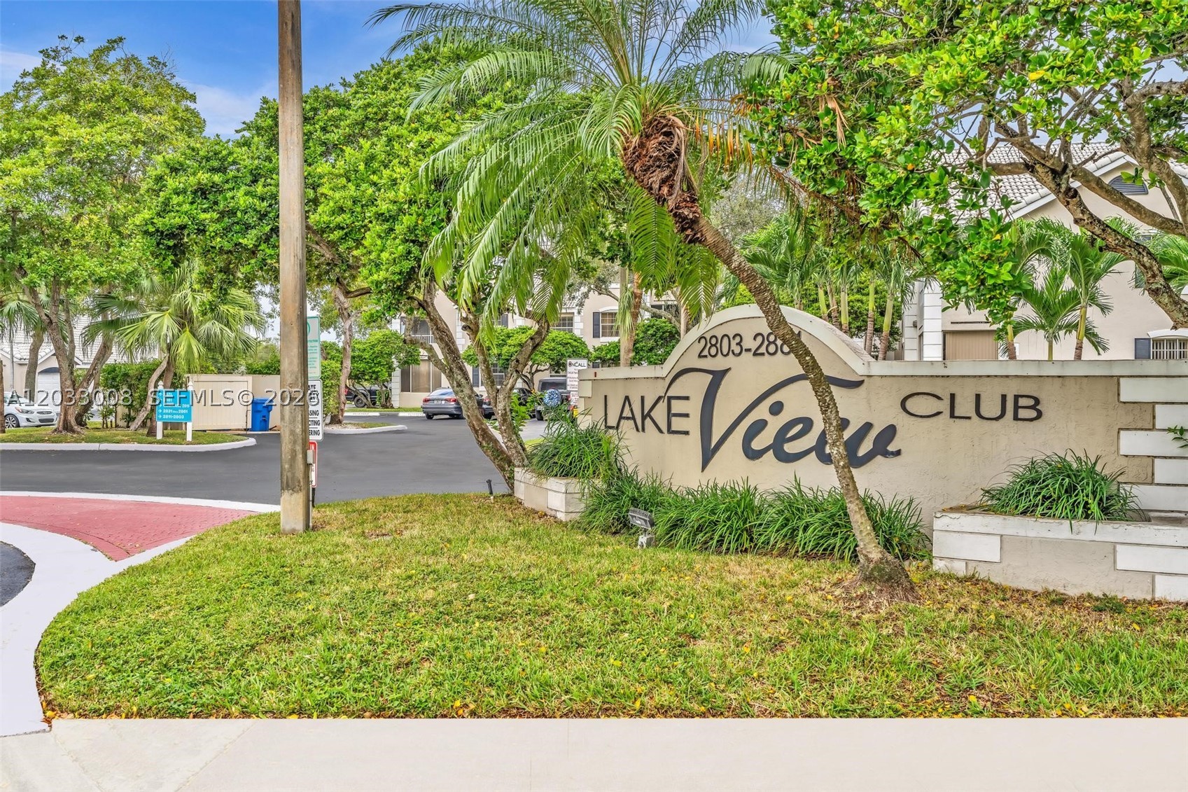 2871 N Oakland Forest Dr #308, Oakland Park FL 33309