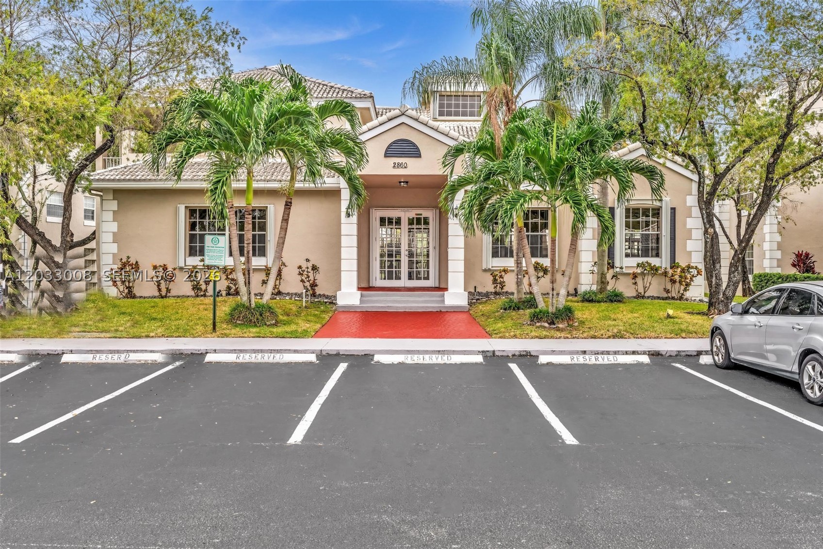 2871 N Oakland Forest Dr #308, Oakland Park FL 33309