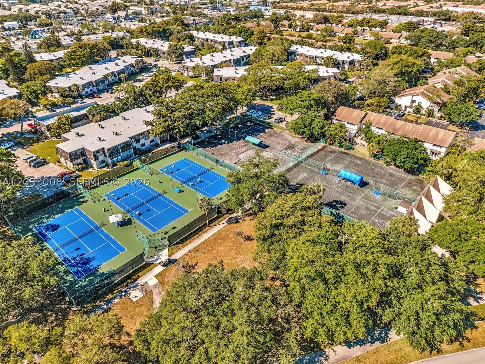 2871 N Oakland Forest Dr #308, Oakland Park FL 33309