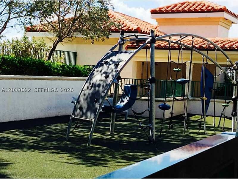 19900 E Country Club Dr #218, Aventura FL 33180