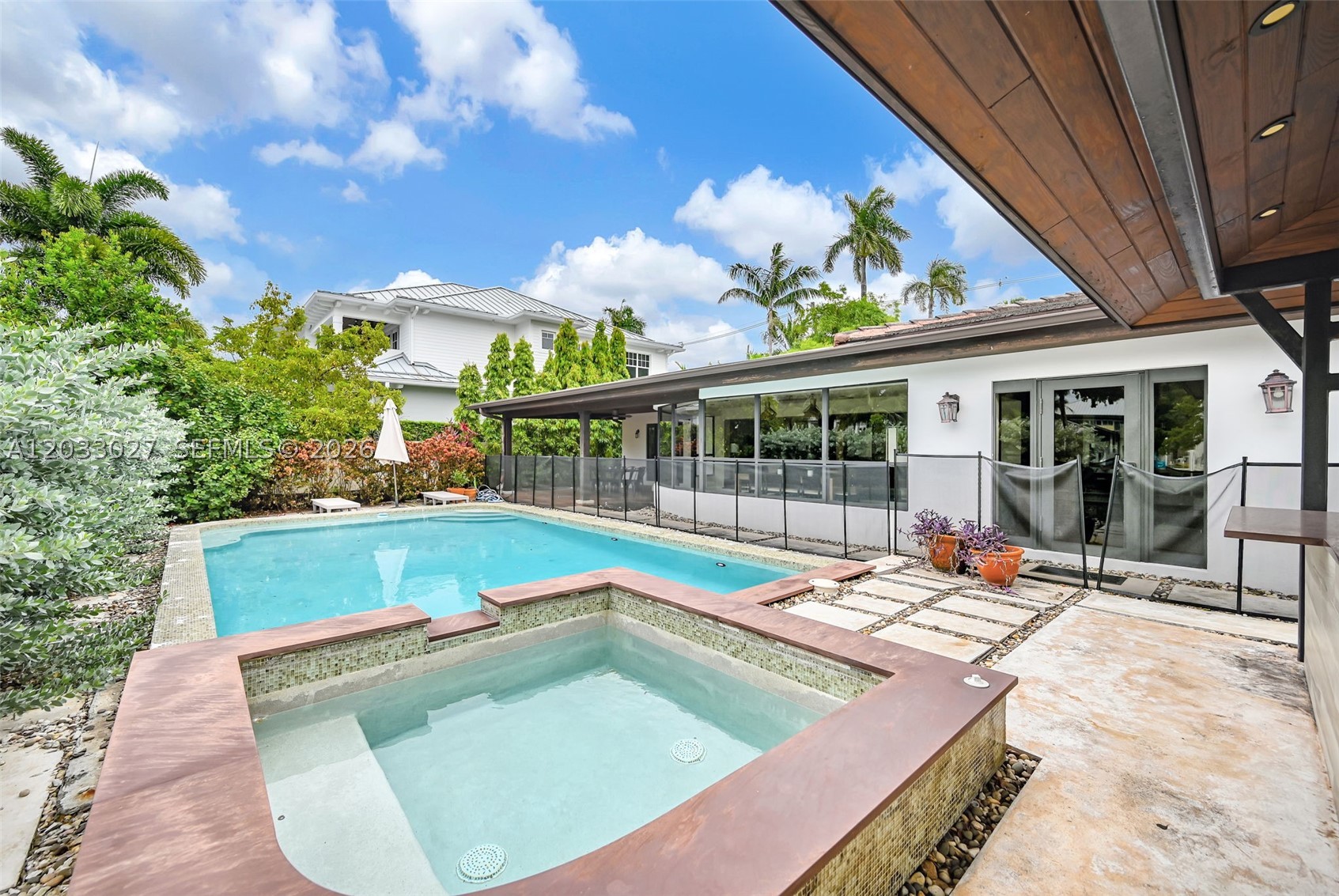 2311 Delmar Pl, Fort Lauderdale FL 33301