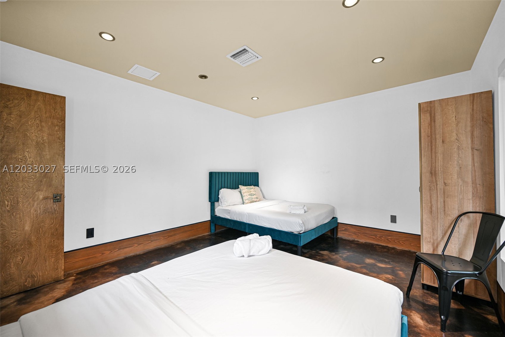 2311 Delmar Pl, Fort Lauderdale FL 33301