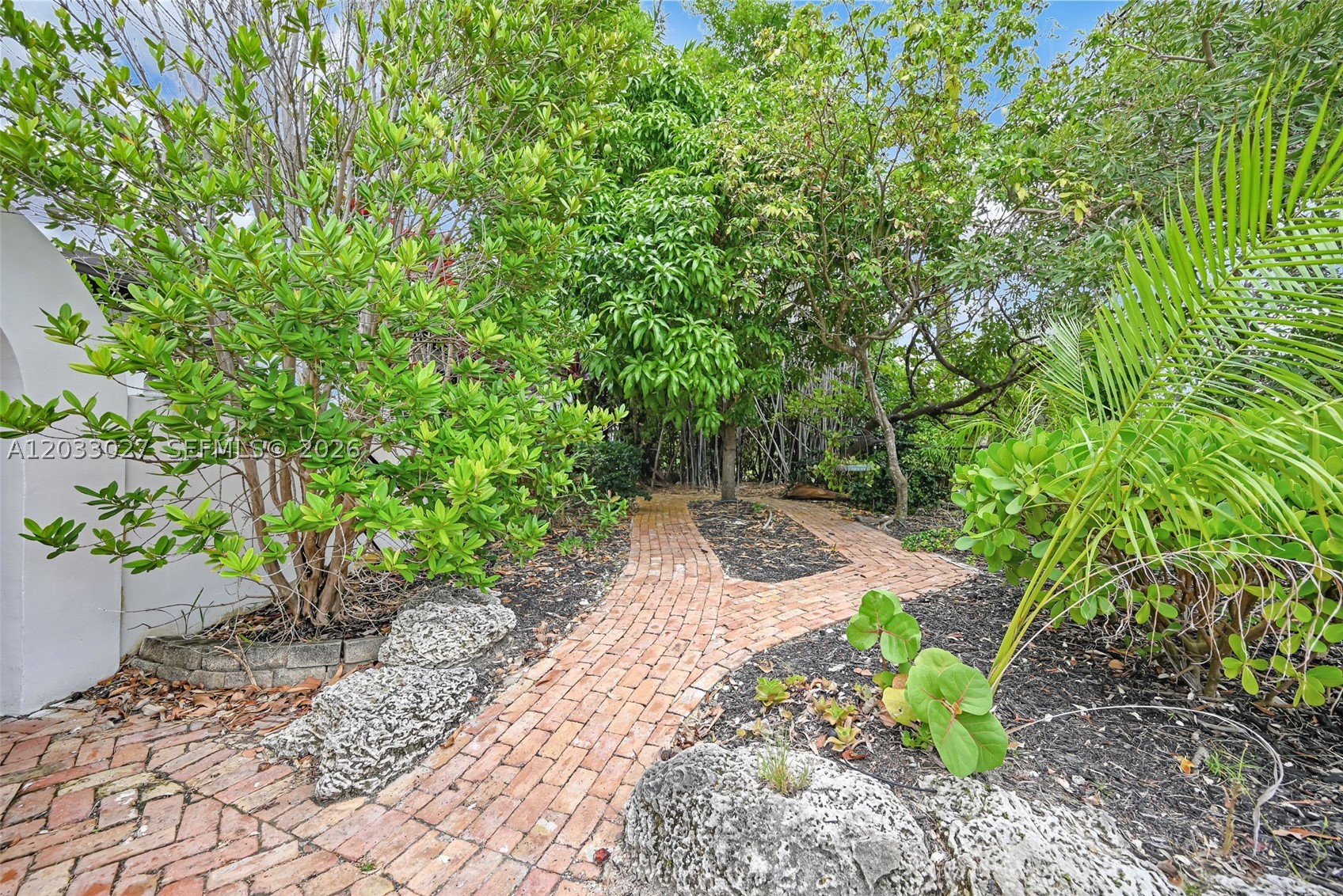 2311 Delmar Pl, Fort Lauderdale FL 33301