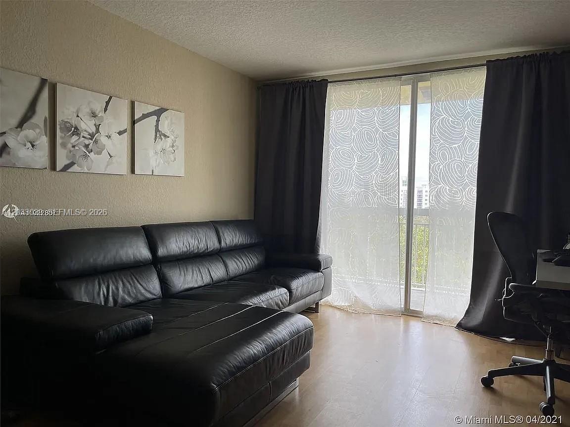816 NW 11th St #704, Miami FL 33136
