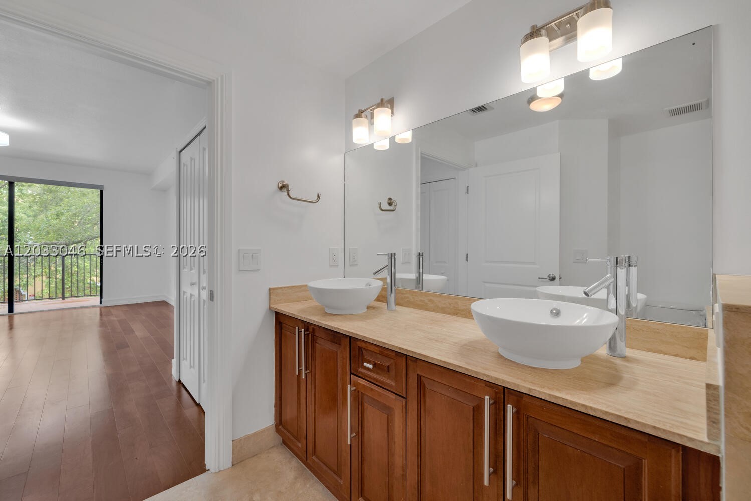 1650 Galiano St #TH3, Coral Gables FL 33134
