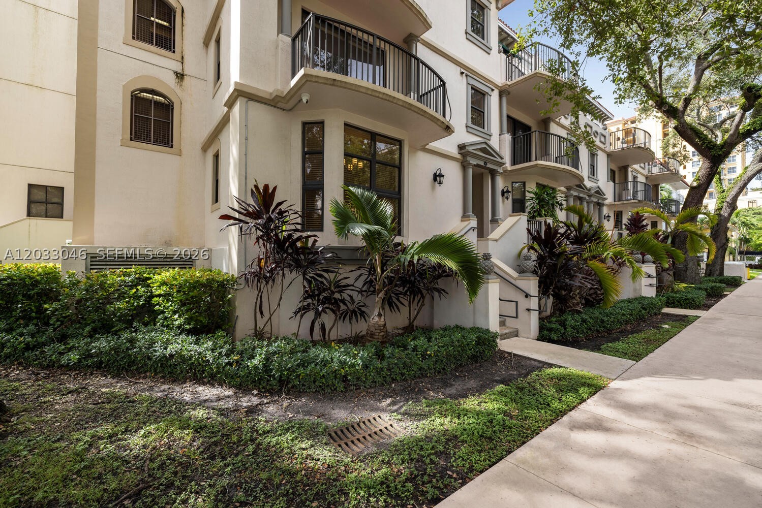 1650 Galiano St #TH3, Coral Gables FL 33134