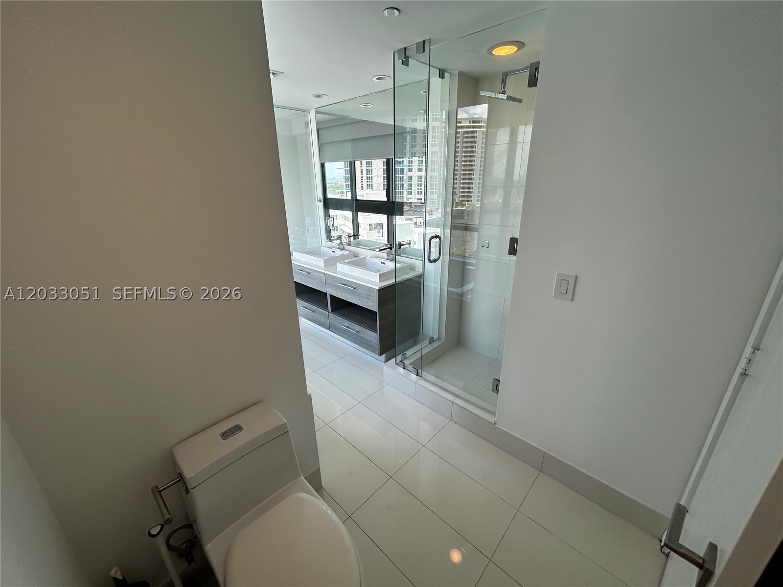 650 NE 32nd St #1608, Miami FL 33137