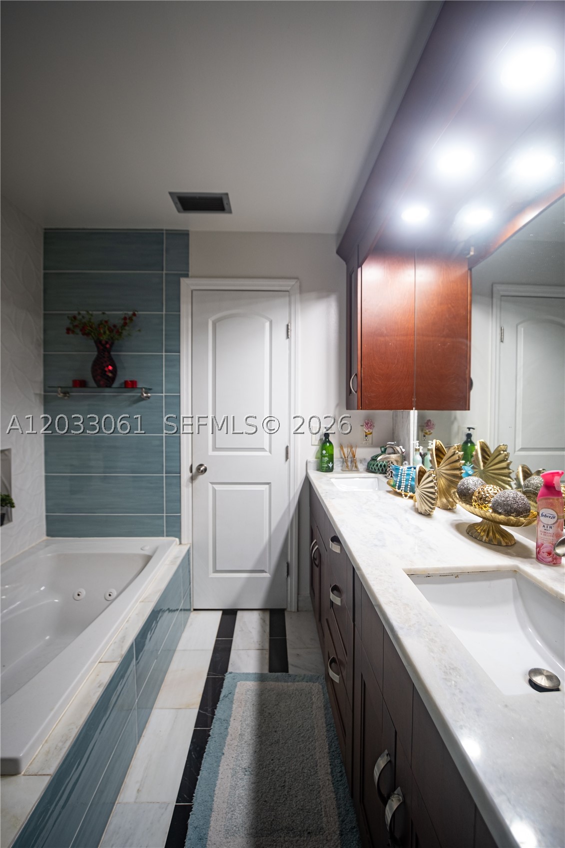 8521 NW 53rd St #0, Lauderhill FL 33351