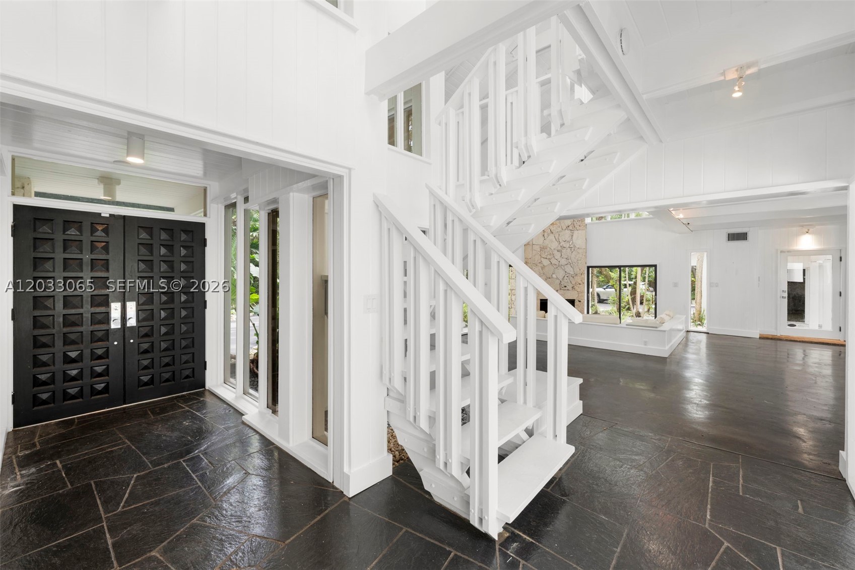 5600 Oakwood Ln, Coral Gables FL 33156