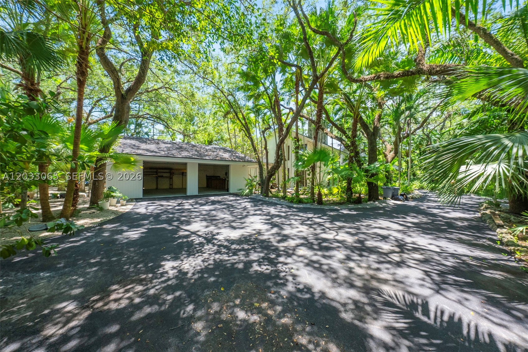 5600 Oakwood Ln, Coral Gables FL 33156