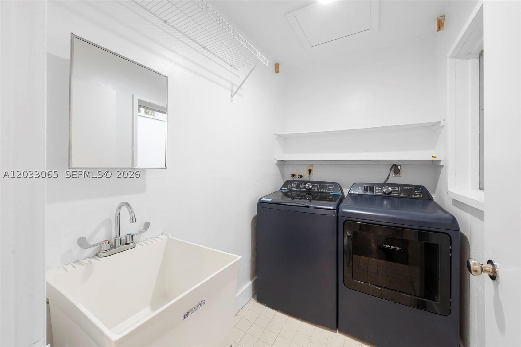 5600 Oakwood Ln, Coral Gables FL 33156