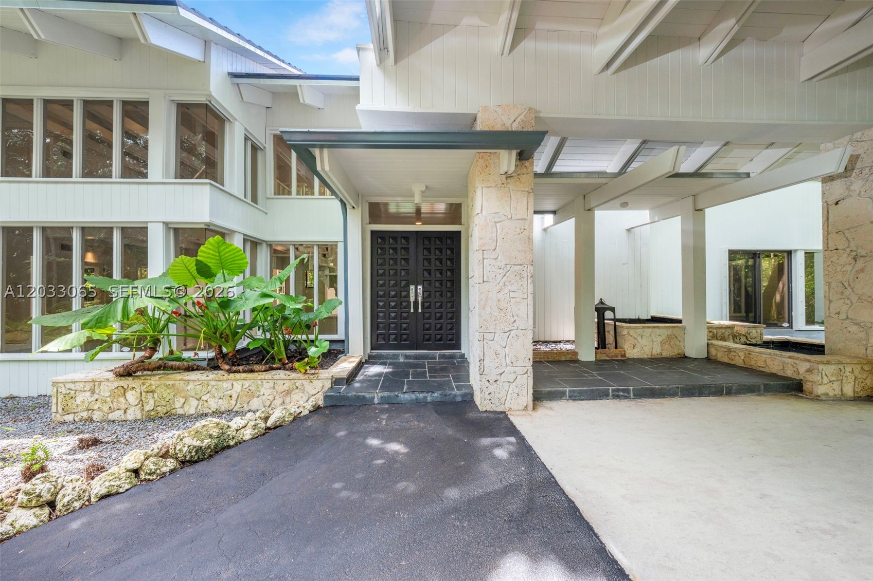 5600 Oakwood Ln, Coral Gables FL 33156
