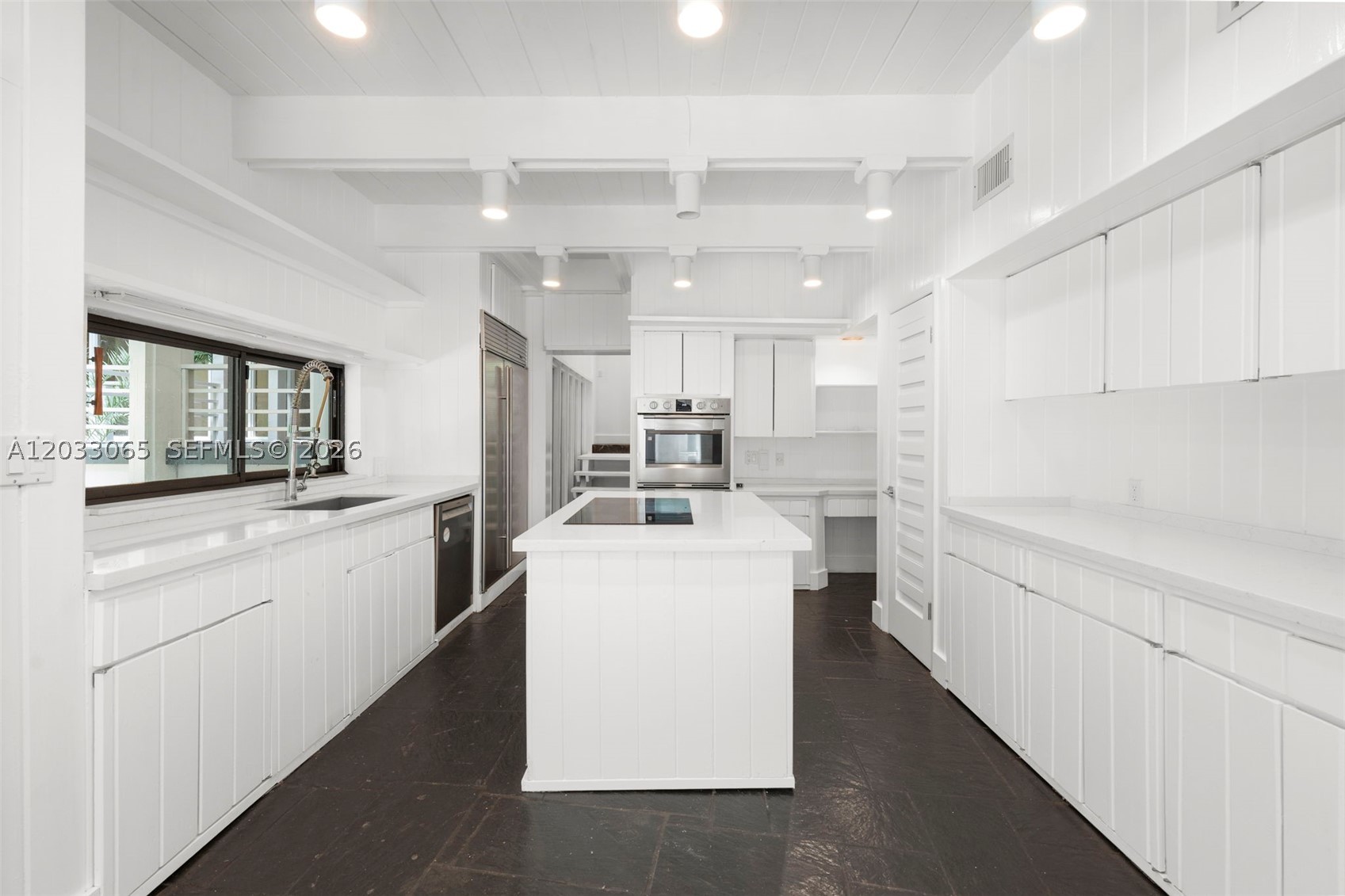 5600 Oakwood Ln, Coral Gables FL 33156