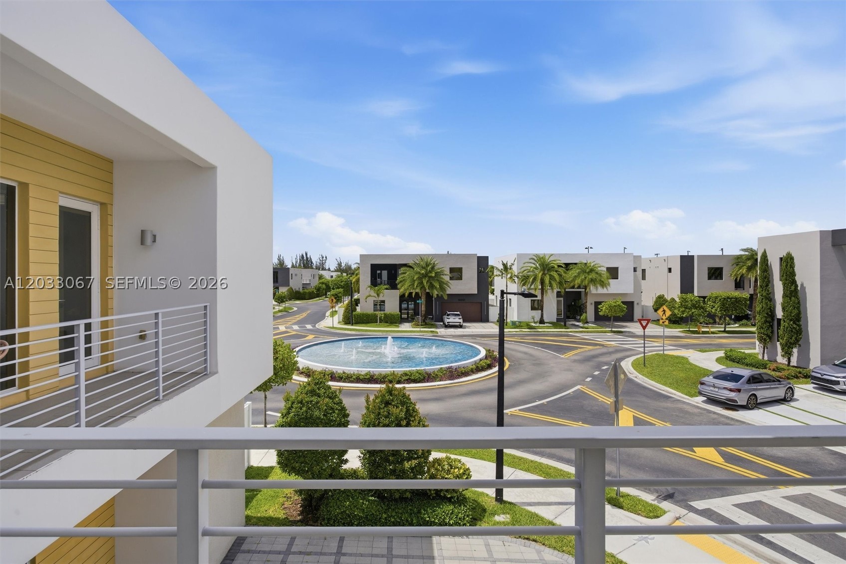 7472 NW 100th Ave, Doral FL 33178
