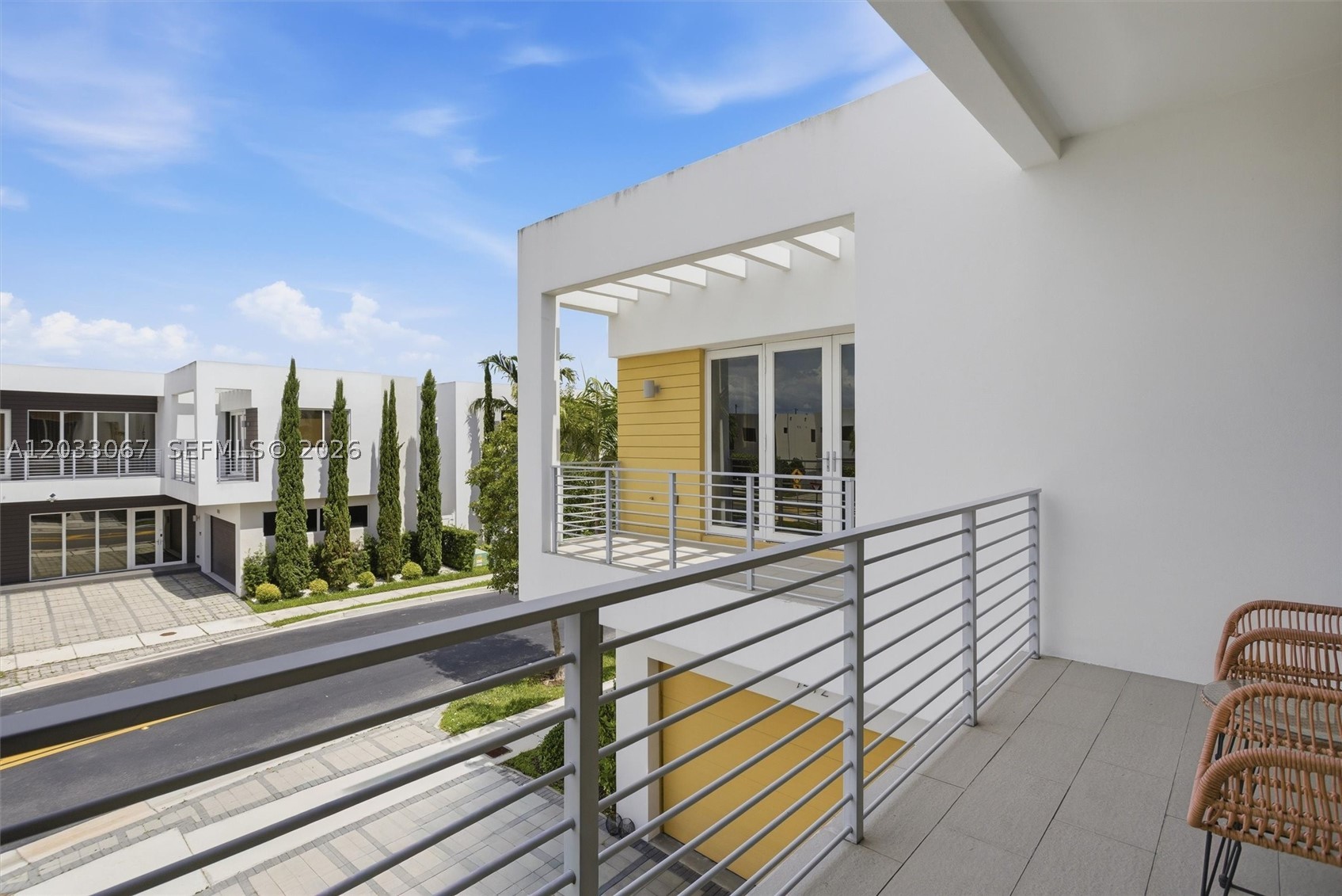 7472 NW 100th Ave, Doral FL 33178