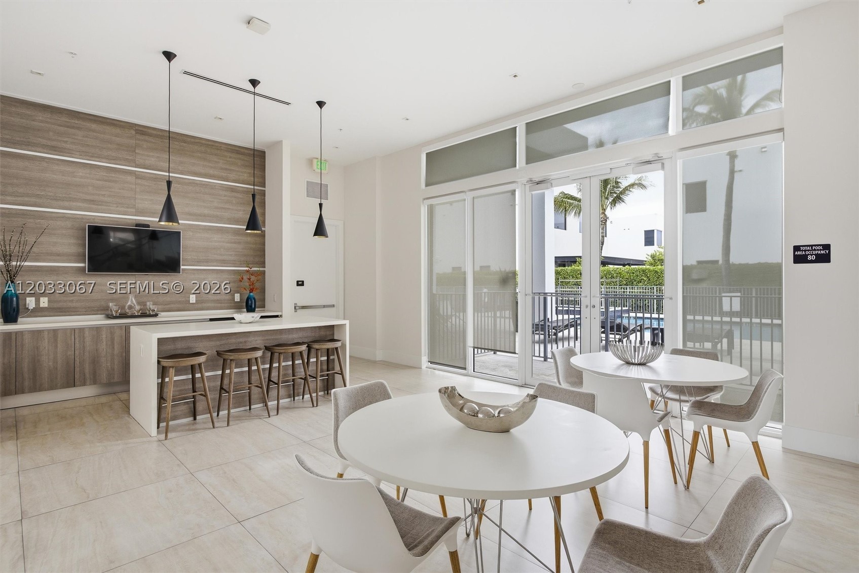 7472 NW 100th Ave, Doral FL 33178