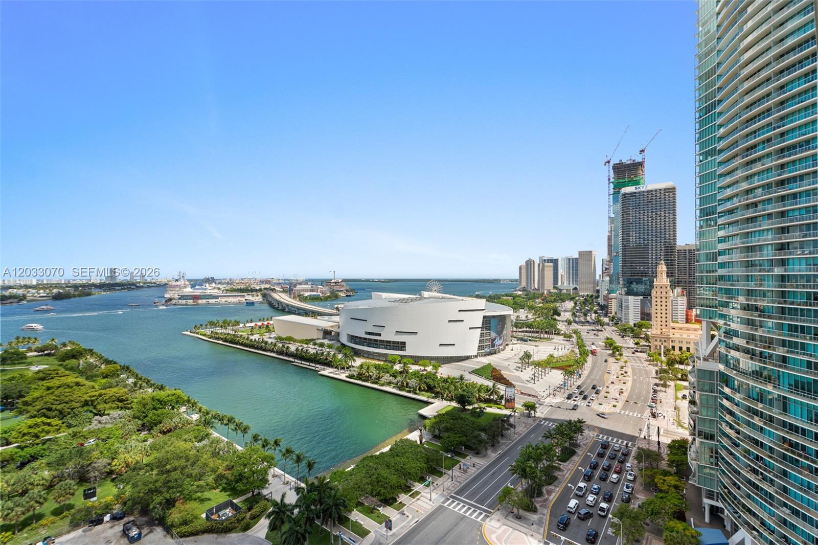900 Biscayne Blvd #2304, Miami FL 33132