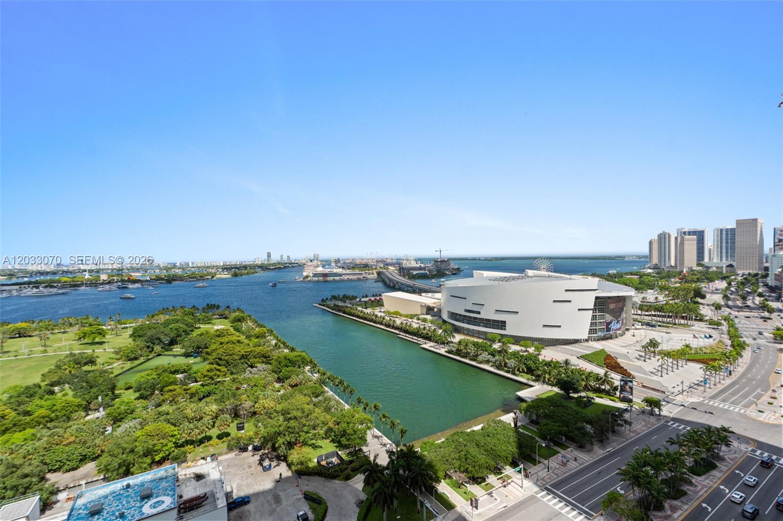 900 Biscayne Blvd #2304, Miami FL 33132