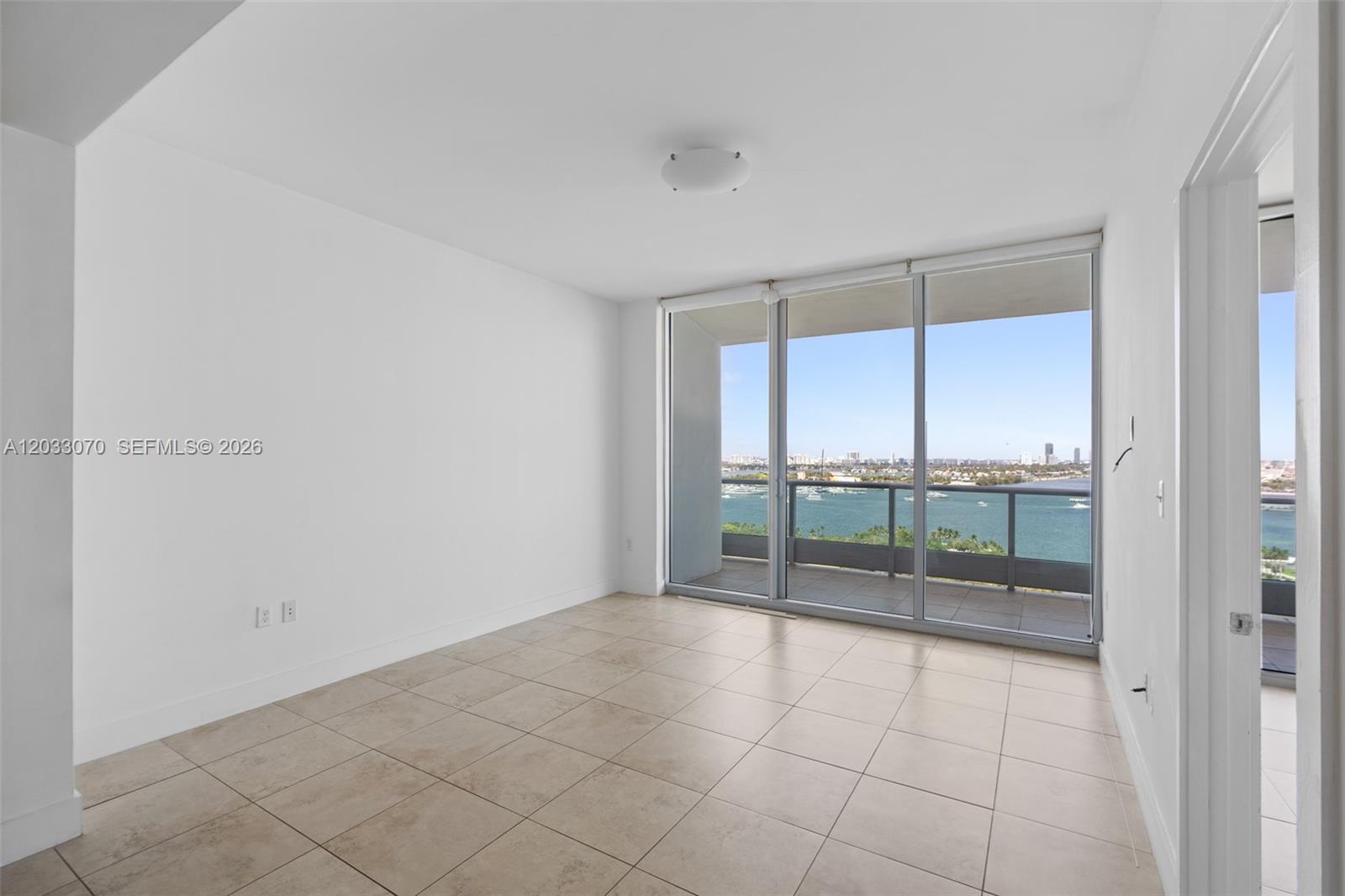 900 Biscayne Blvd #2304, Miami FL 33132