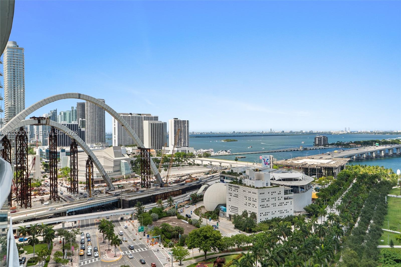 900 Biscayne Blvd #2304, Miami FL 33132