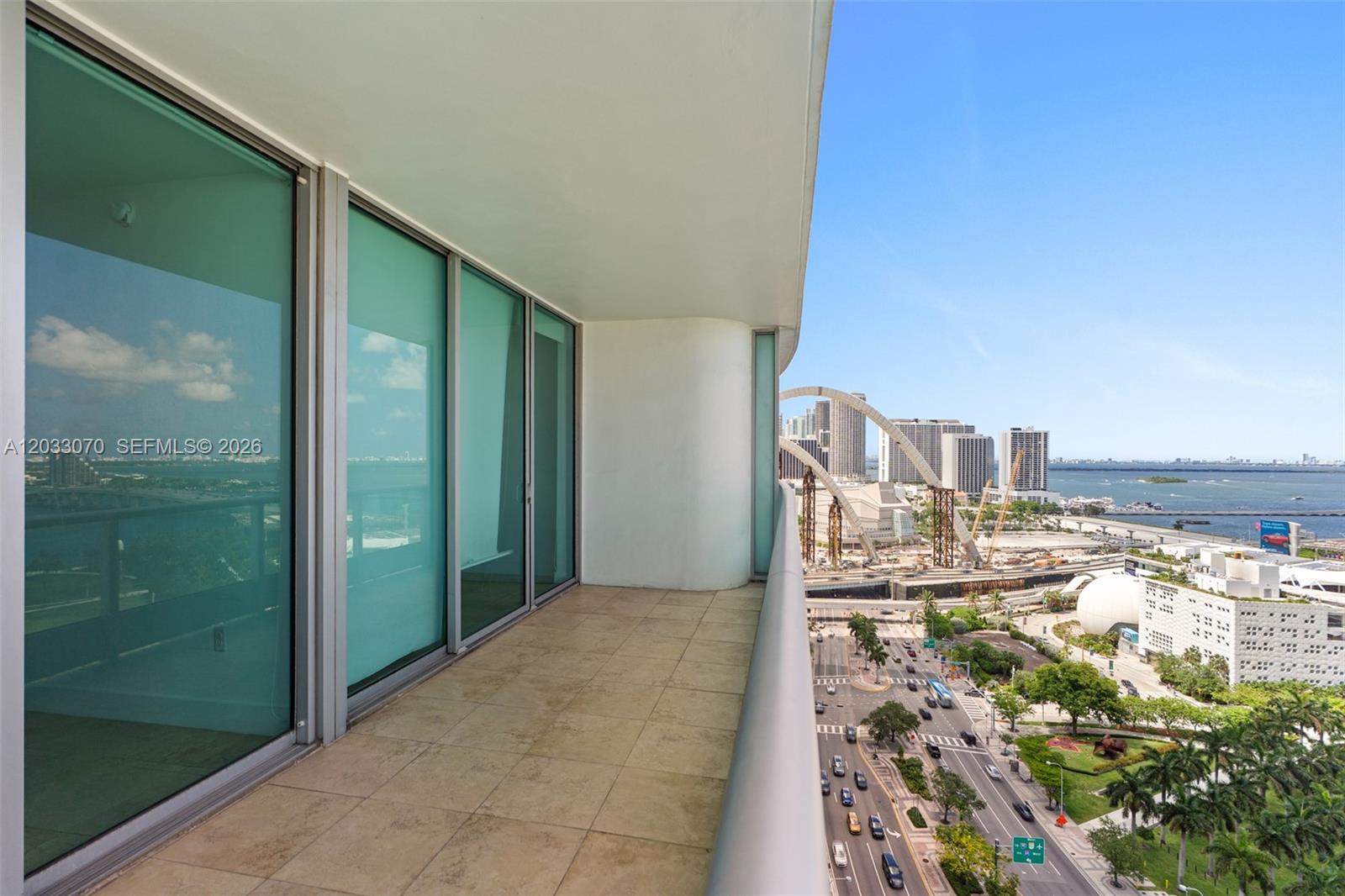 900 Biscayne Blvd #2304, Miami FL 33132