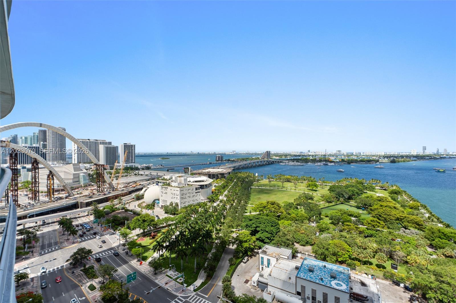 900 Biscayne Blvd #2304, Miami FL 33132