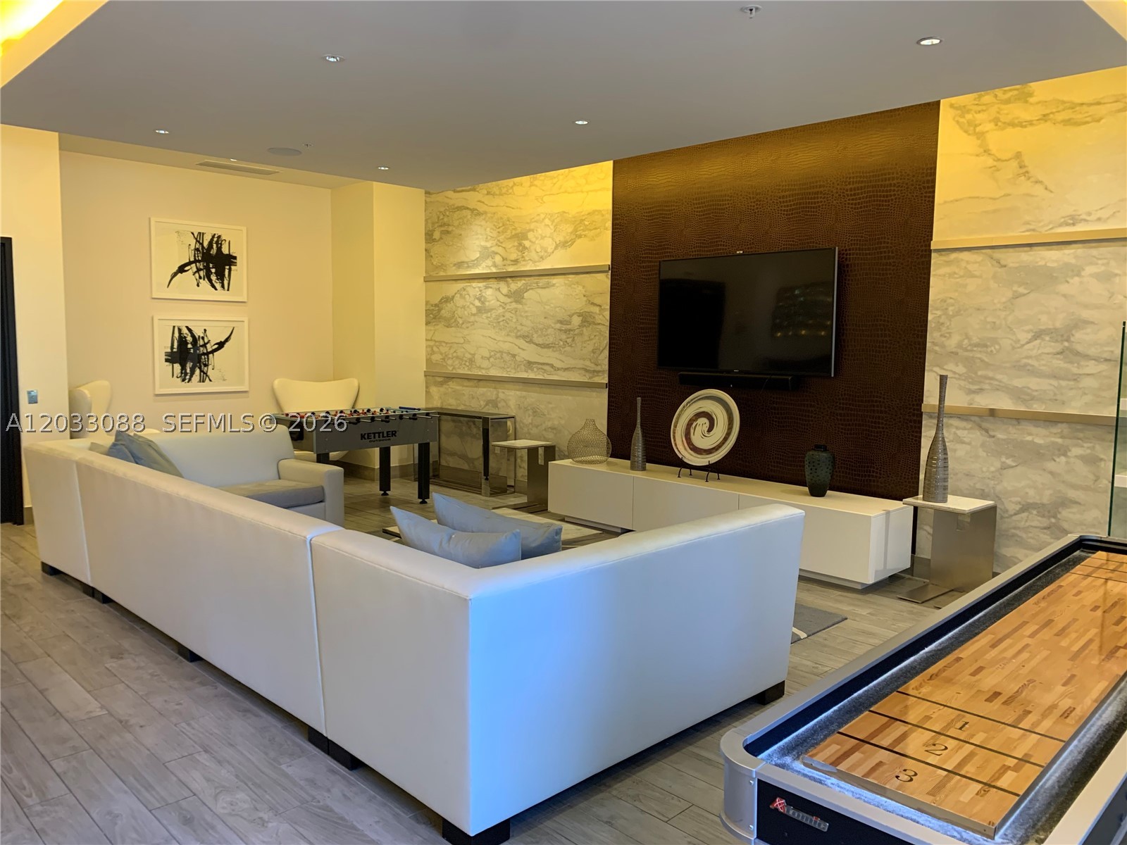 999 SW 1st Ave #2404, Miami FL 33130