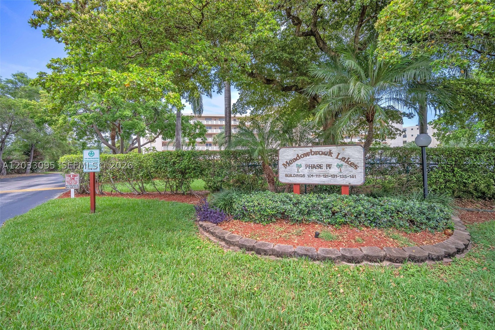 441 SE 3rd St #404, Dania Beach FL 33004