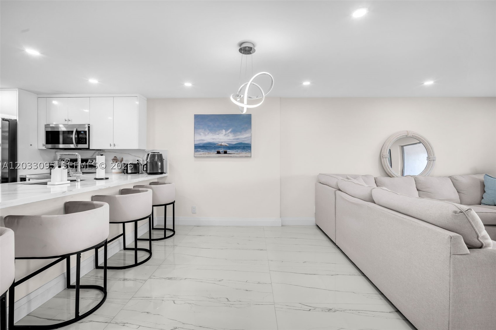 441 SE 3rd St #404, Dania Beach FL 33004