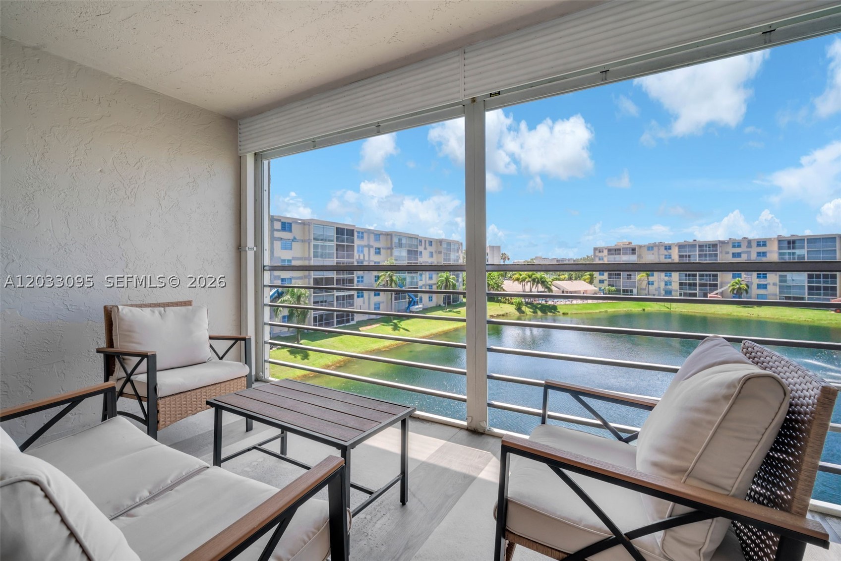 441 SE 3rd St #404, Dania Beach FL 33004
