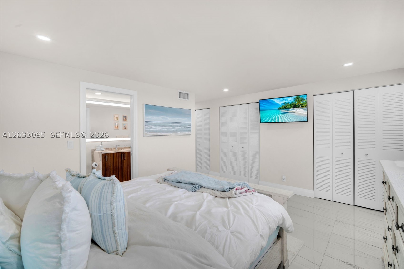 441 SE 3rd St #404, Dania Beach FL 33004