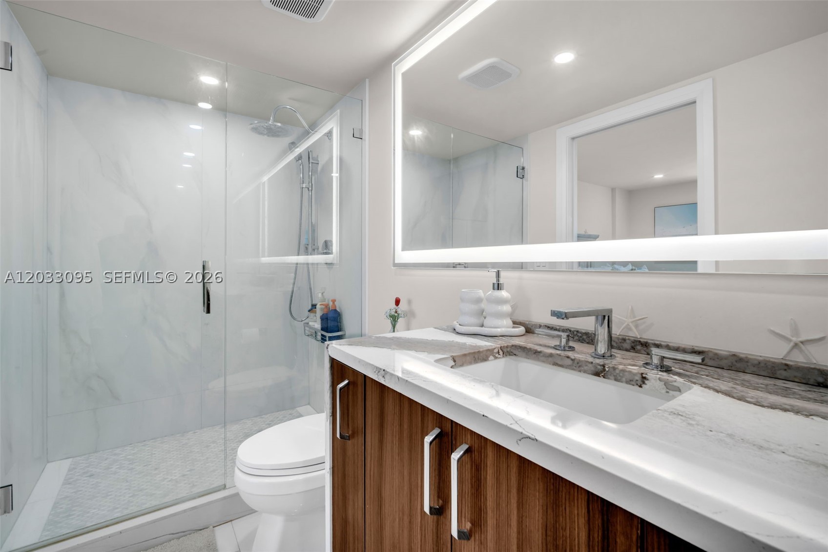 441 SE 3rd St #404, Dania Beach FL 33004