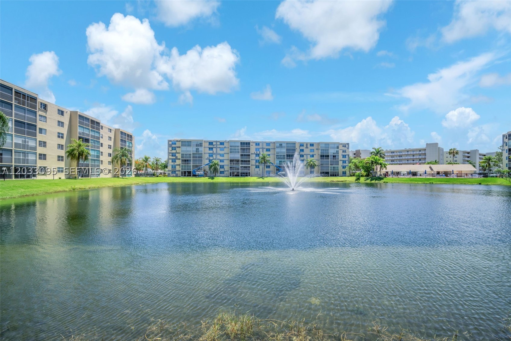441 SE 3rd St #404, Dania Beach FL 33004