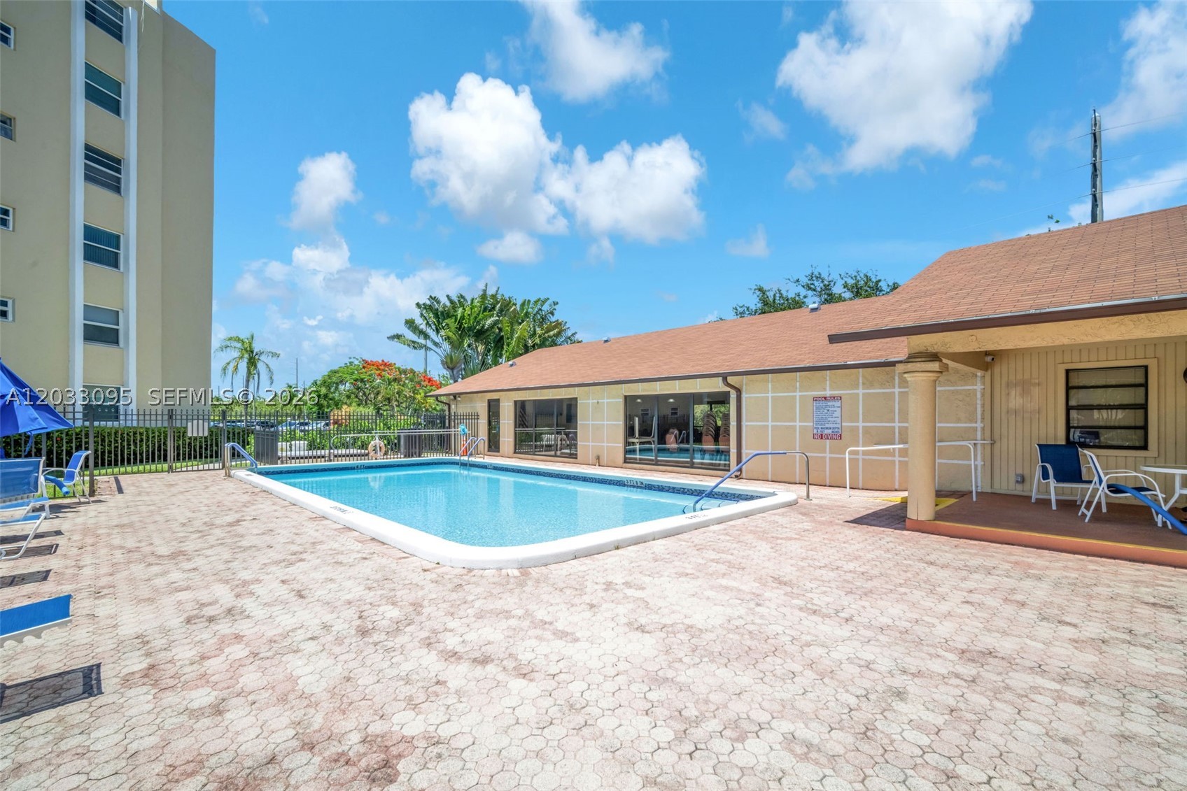 441 SE 3rd St #404, Dania Beach FL 33004