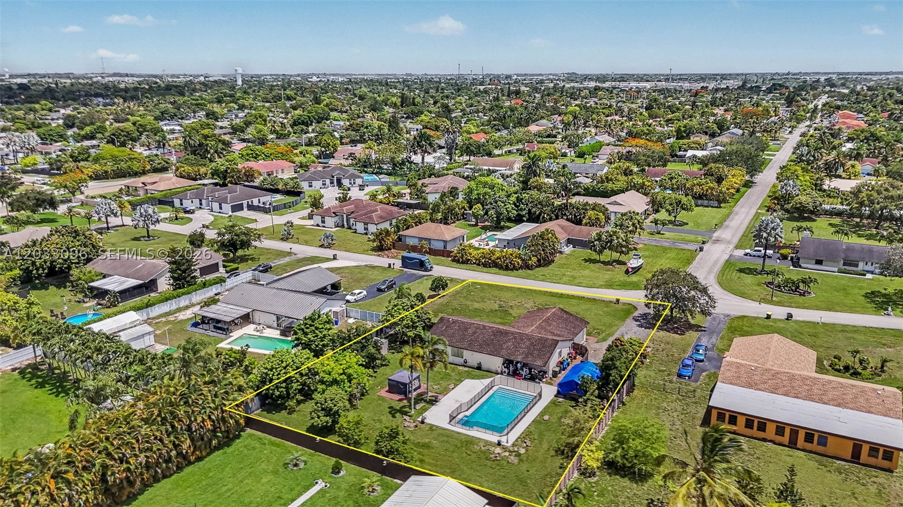 1475 NW 19 ST, Homestead FL 33030
