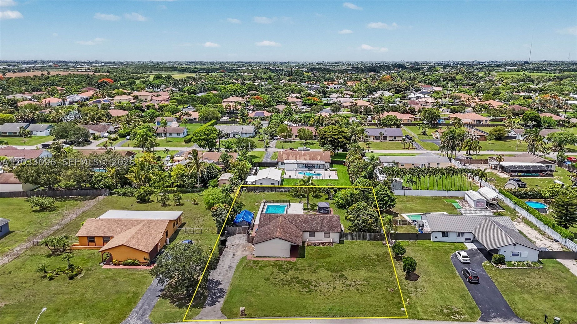 1475 NW 19 ST, Homestead FL 33030