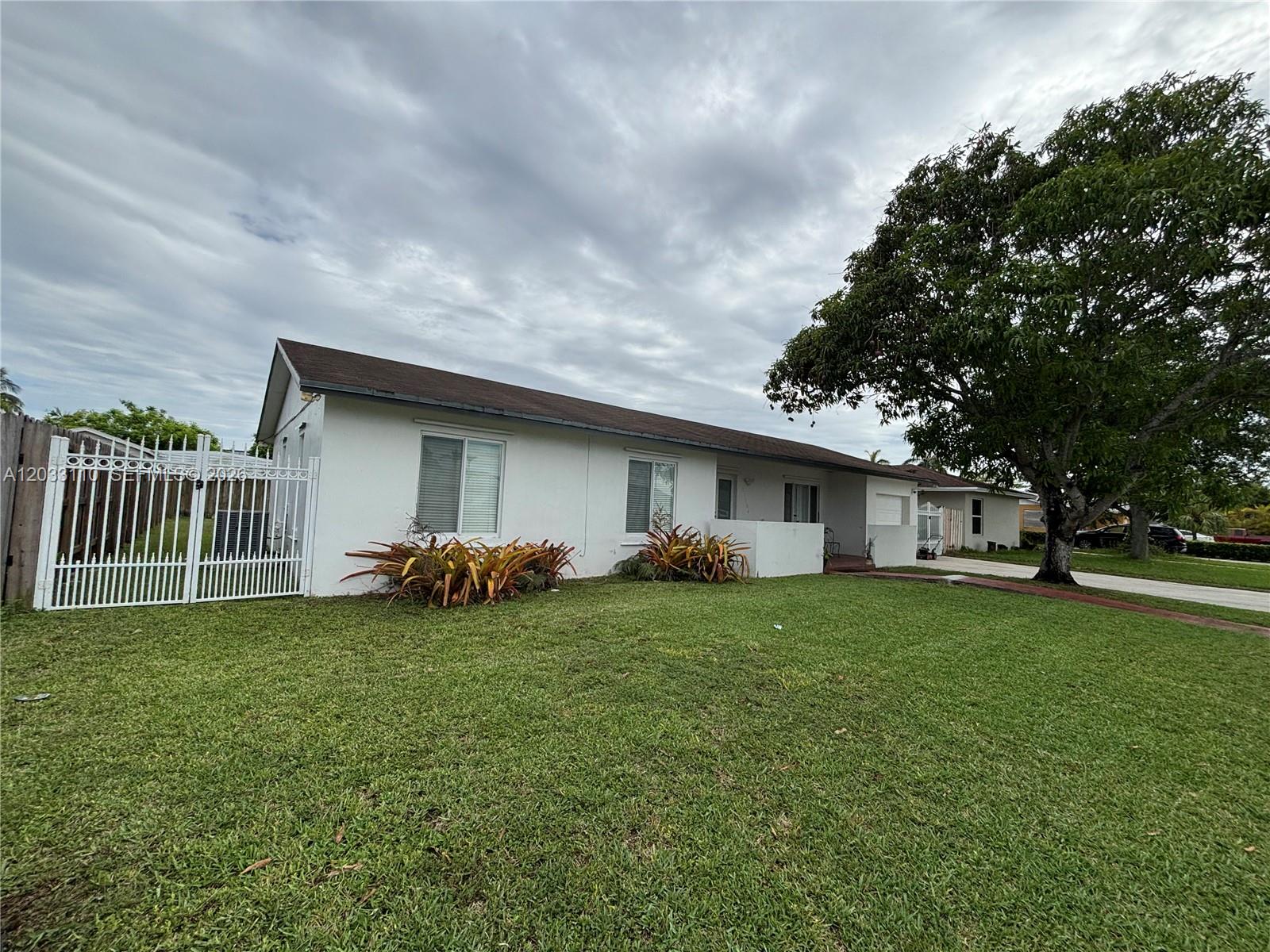 11104 SW 155th Ter, Miami FL 33157