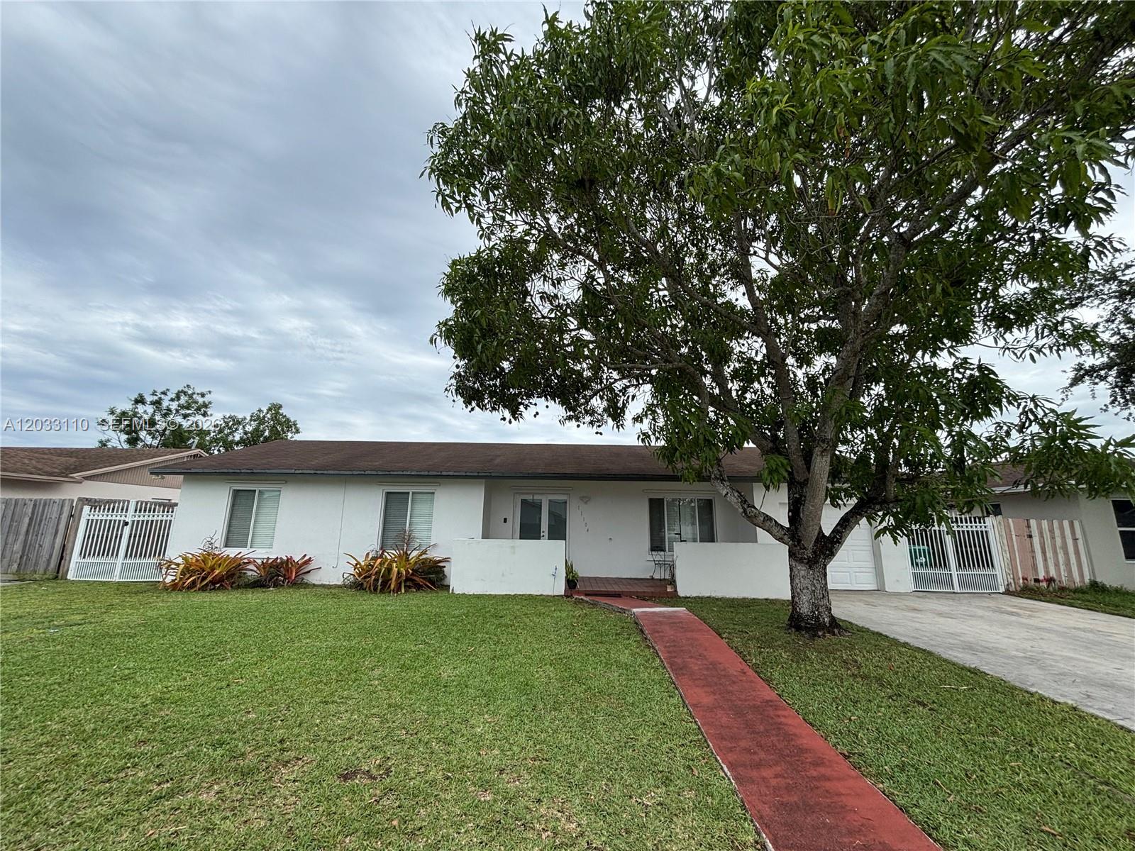 11104 SW 155th Ter, Miami FL 33157