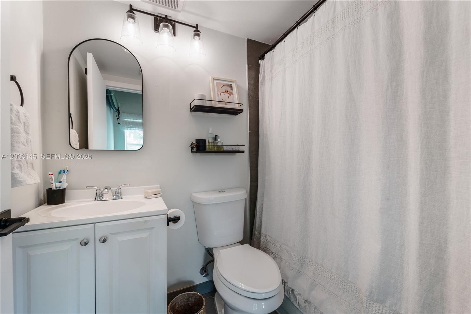 1521 Lenox Ave #302, Miami Beach FL 33139