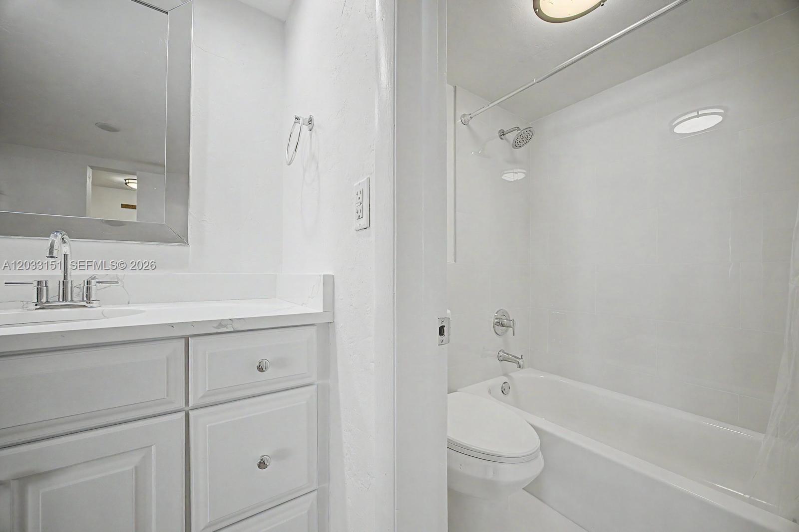 1205 Mariposa Ave #415, Coral Gables FL 33146